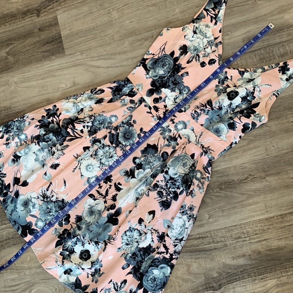 Like new Ixia dress - Picture 8 of 8